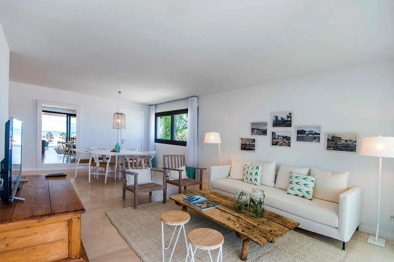 Alcudia Beach First Floor Front Line Apartment